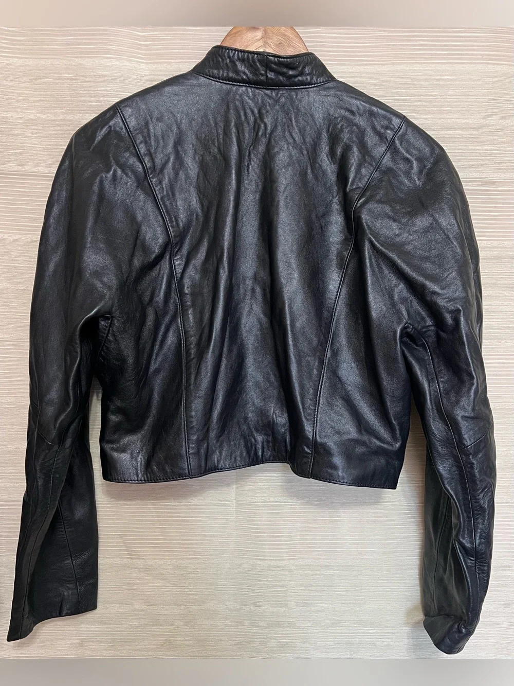 Rare 1980s Mondi Black Leather Jacket + Culotte Shorts Set - Picture 4 of 16